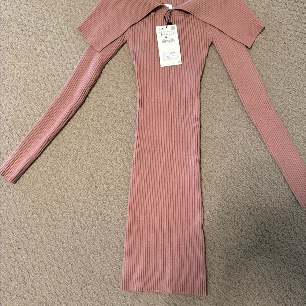 Elegant Pink Ribbed Dress